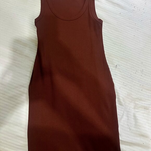 🍫 Snug “Body” Chocolate Ribbed Sleeveless Mini Dress – Forever 21 – Size Small - Picture 1 of 1